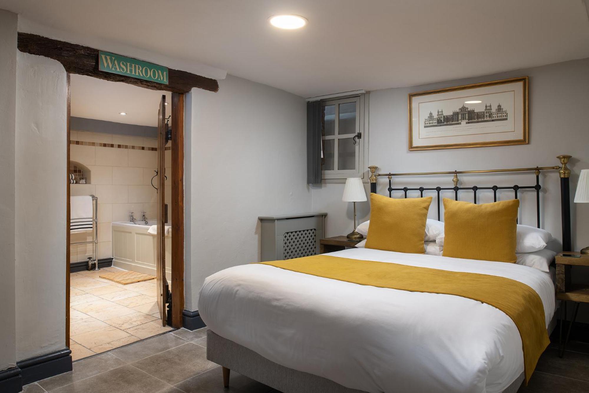 สปริงฟิดล์ เฮาส์ Bed & Breakfast โคลส์ฮิลล์ ห้อง รูปภาพ